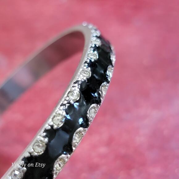 Black Rhinestone Bangle, Chic and Sparkly Bracelet for Evening Glamour - Picture 7 of 8